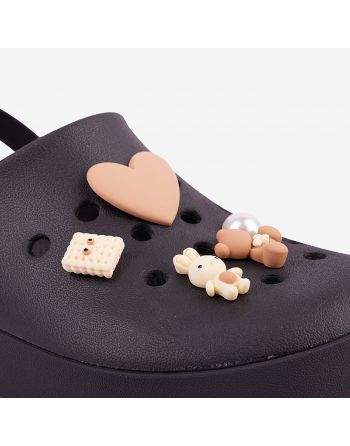 AMULETZ Who´s up for delicates?